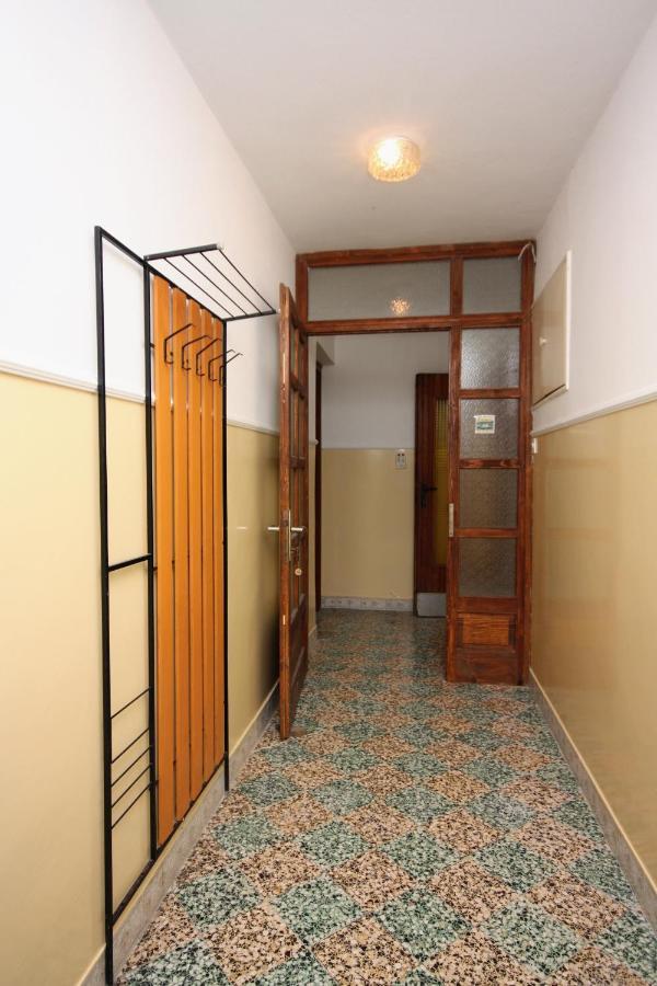 Apartments With A Parking Space Kampor, Rab - 4984 Eksteriør billede